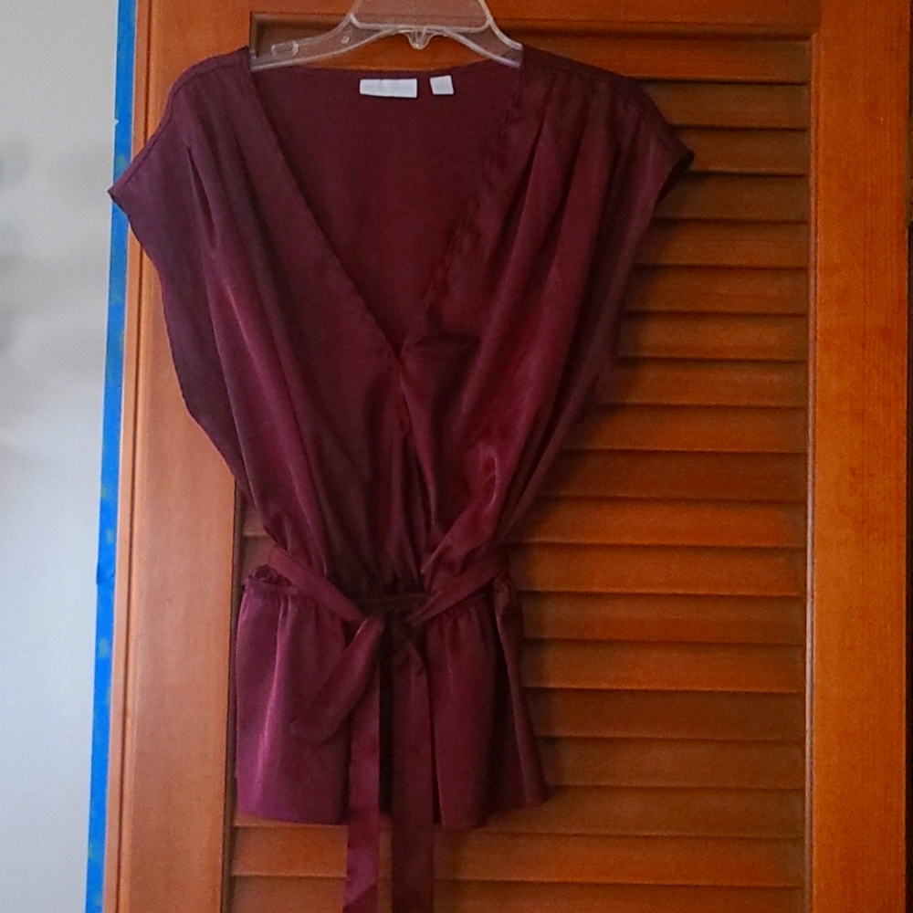 NY and Co medium burgundy blouse